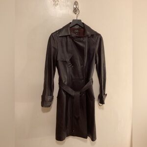 David Meister 100% Lamb skin leather coat.
David Meister